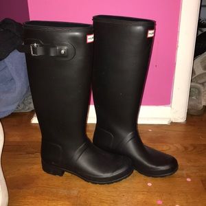 BLACK HUNTER BOOTS